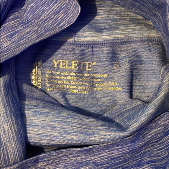 YELETE activewear Capri leggings set of 2 Size Small - Picture 2 of 3